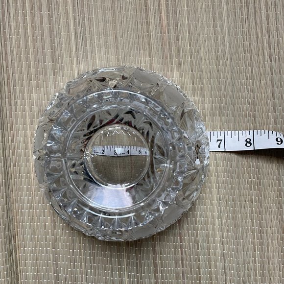 Crystal candy bowl with carved design - Picture 10 of 11